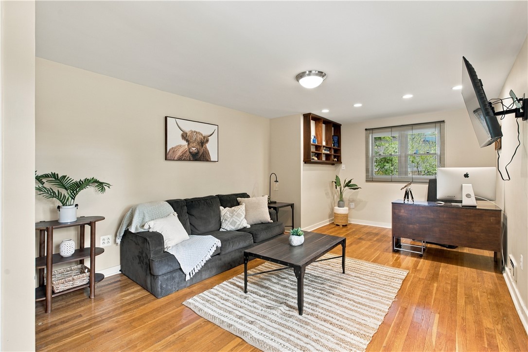 9 Highland