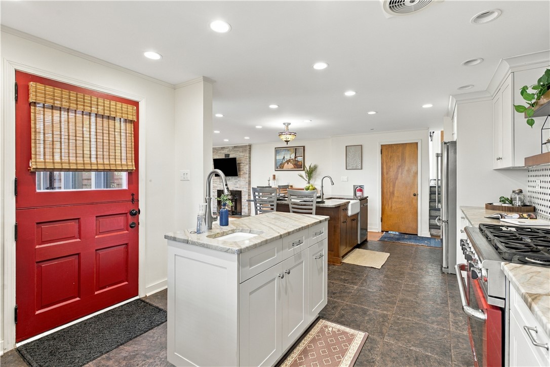 9 Highland