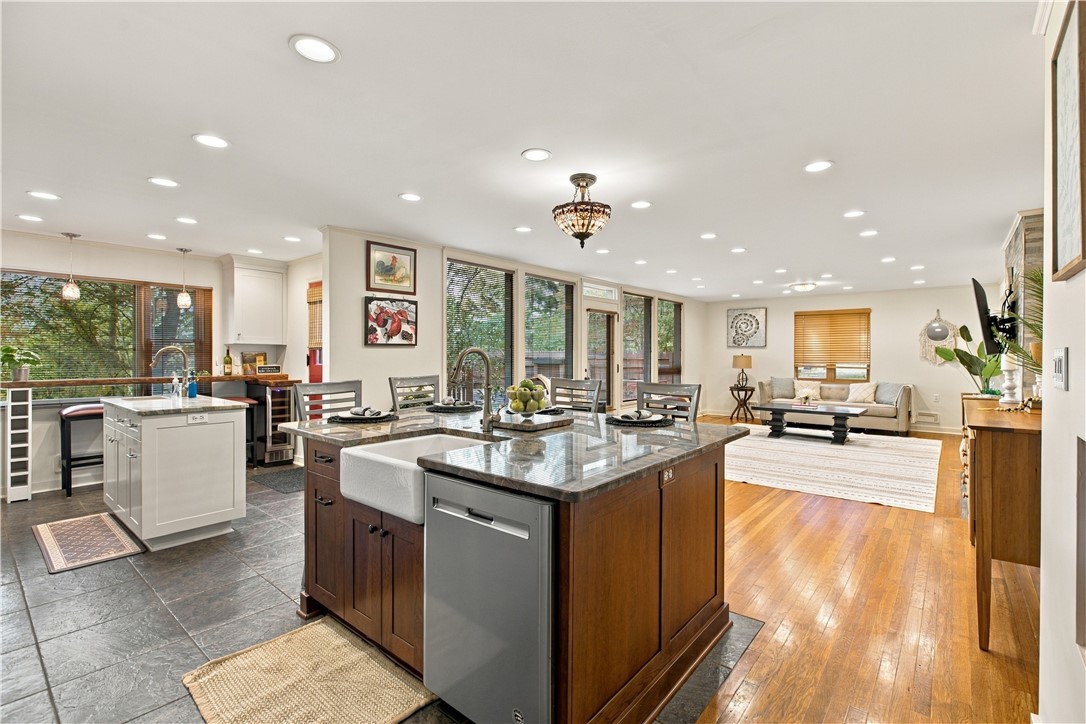 9 Highland