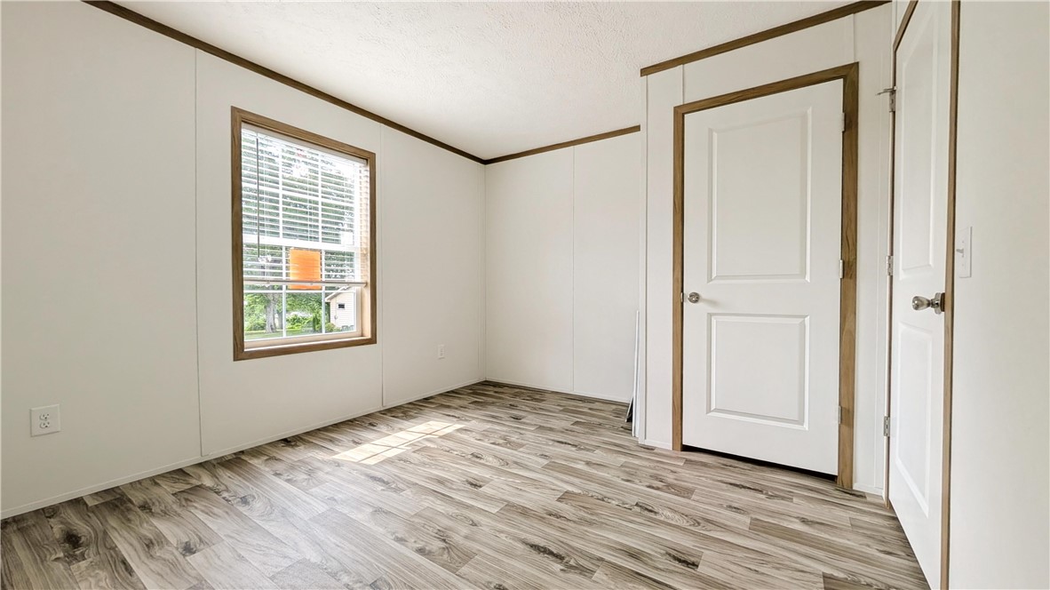 207 Cedar Ln