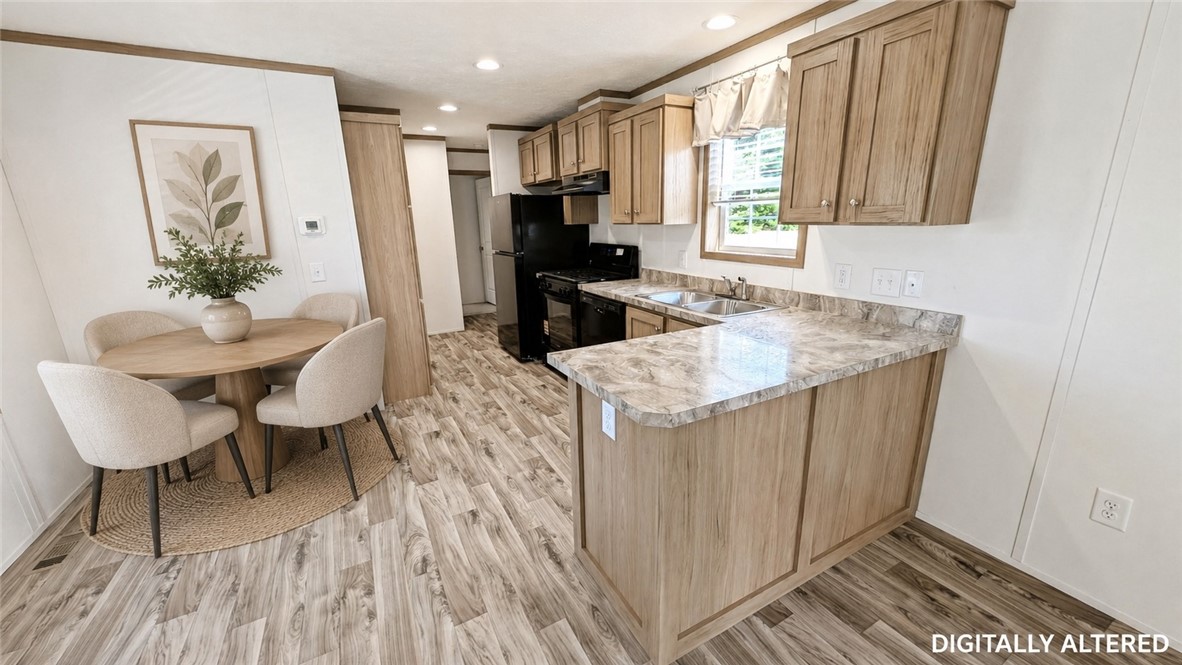 207 Cedar Ln