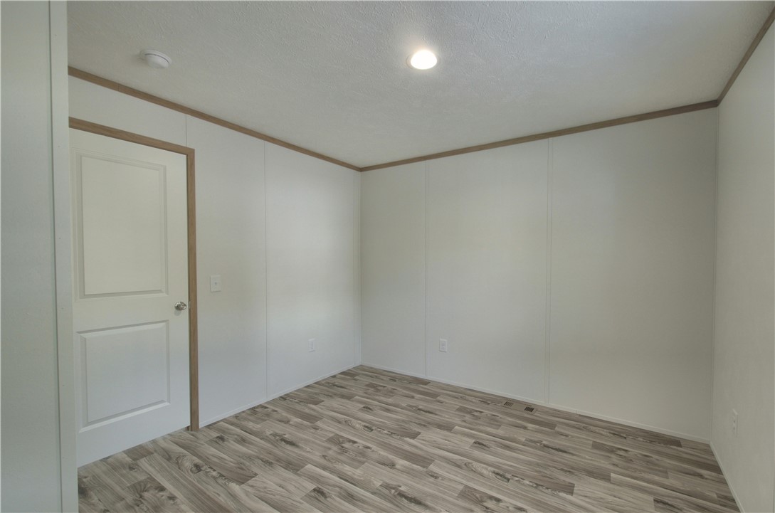208 Cedar Ln