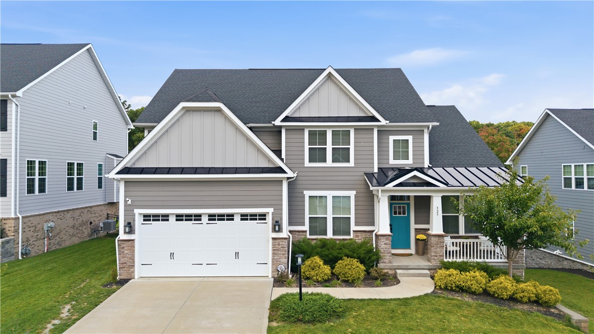 325 Crest Ln