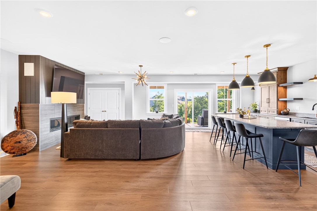 2025 Froman Dr.