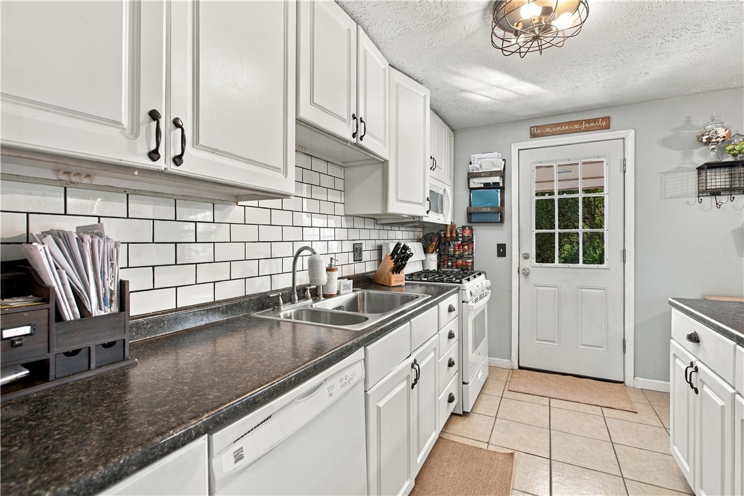 3098 Countryside Drive