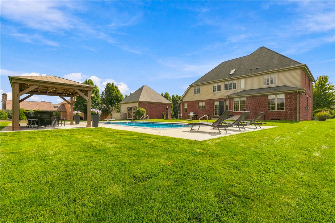 107 Hibernia Dr