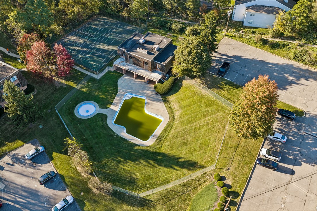 1113 Forest Green Dr