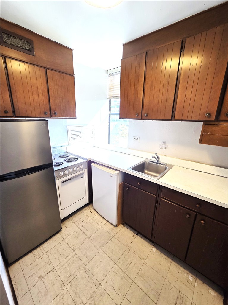 112 WASHINGTON 2L