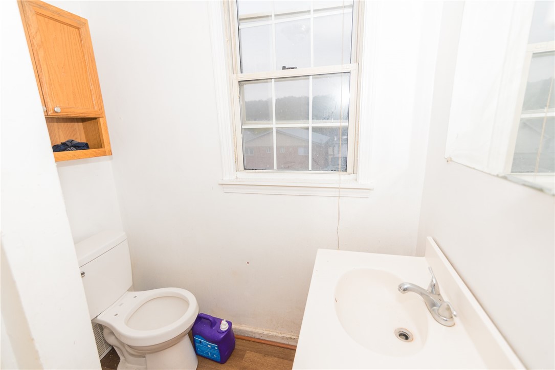 124 Fallowfield Ave
