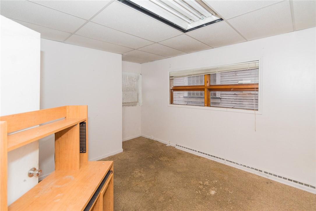 124 Fallowfield Ave