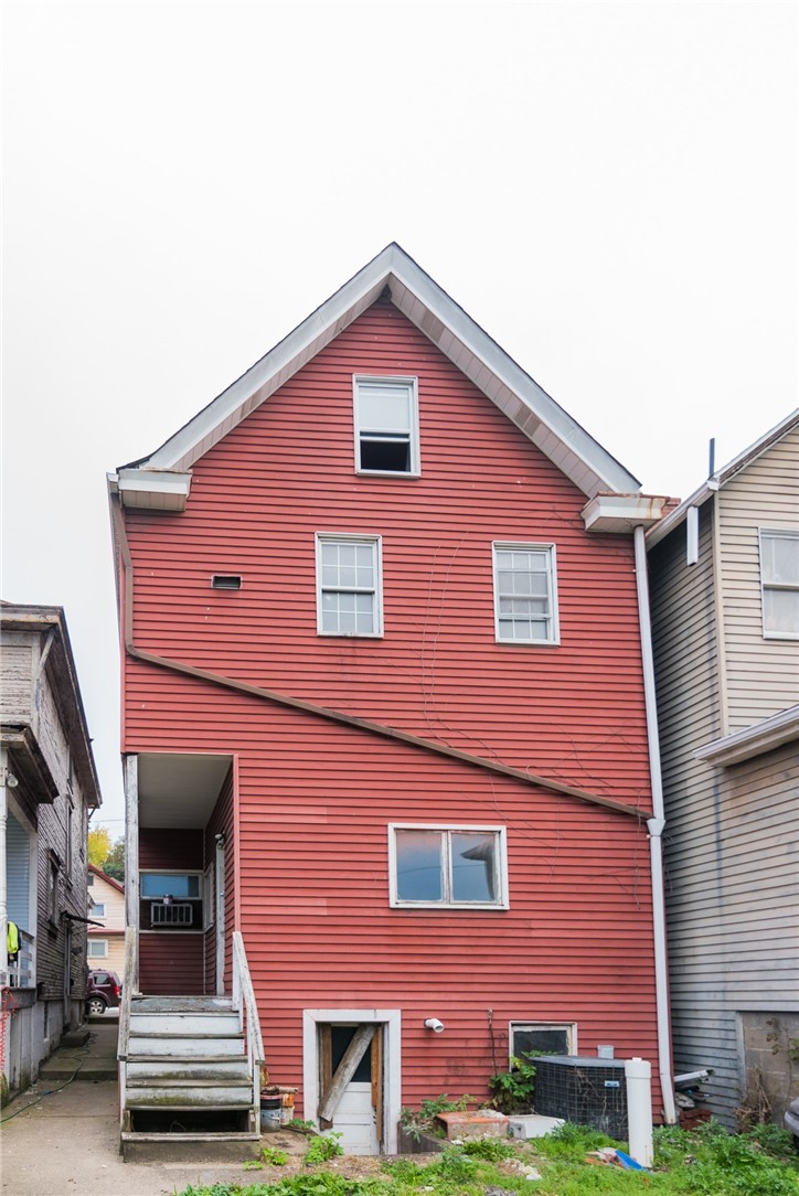 124 Fallowfield Ave