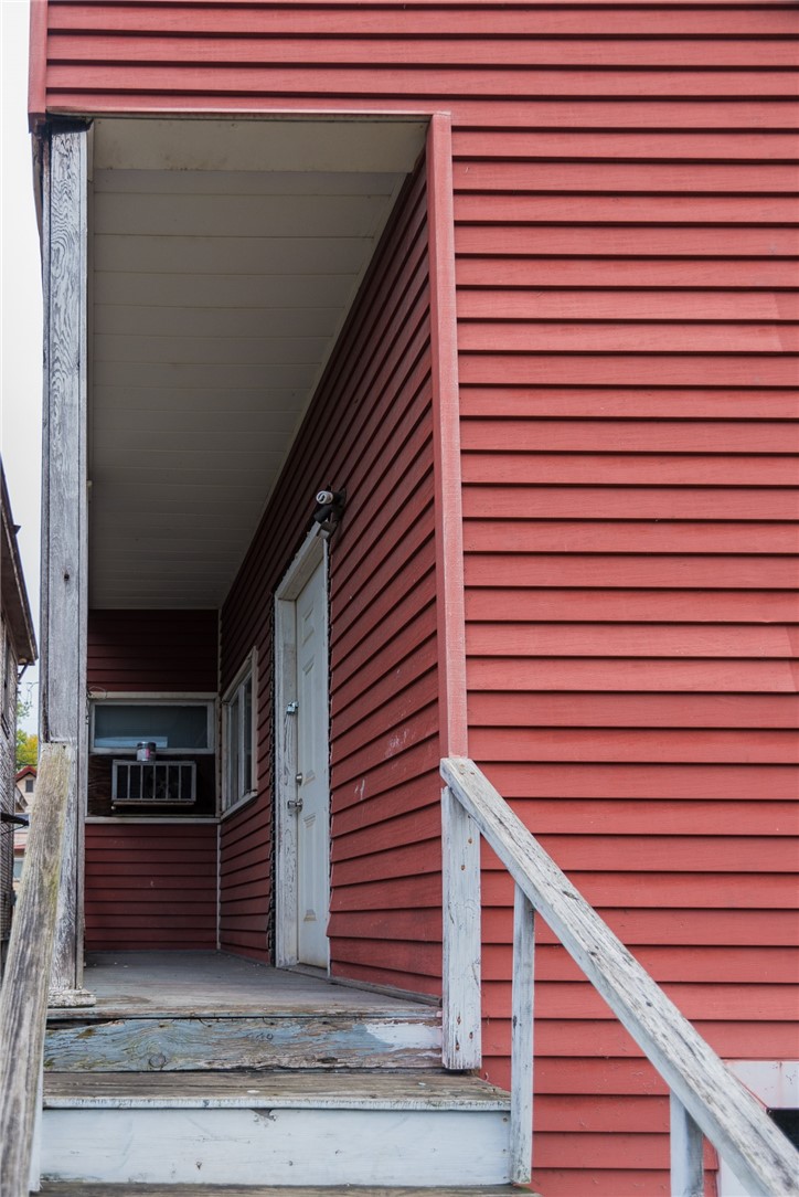 124 Fallowfield Ave