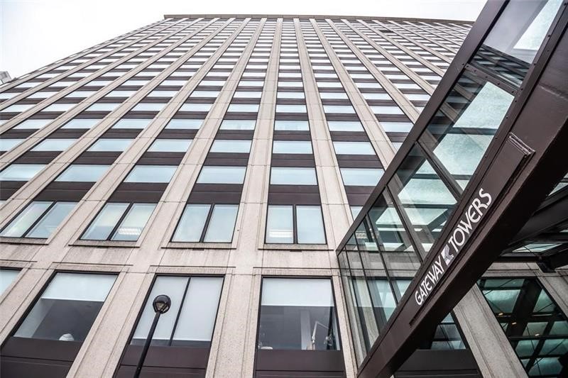 320 Fort Duquesne Blvd 7G
