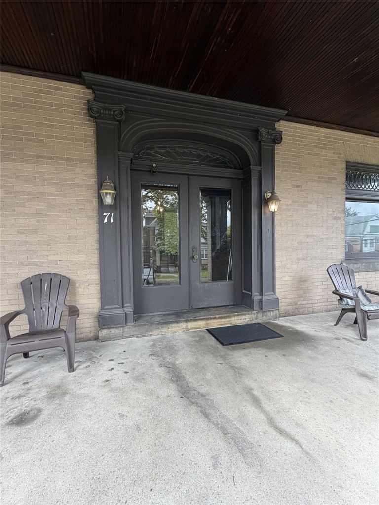71 N Euclid Ave