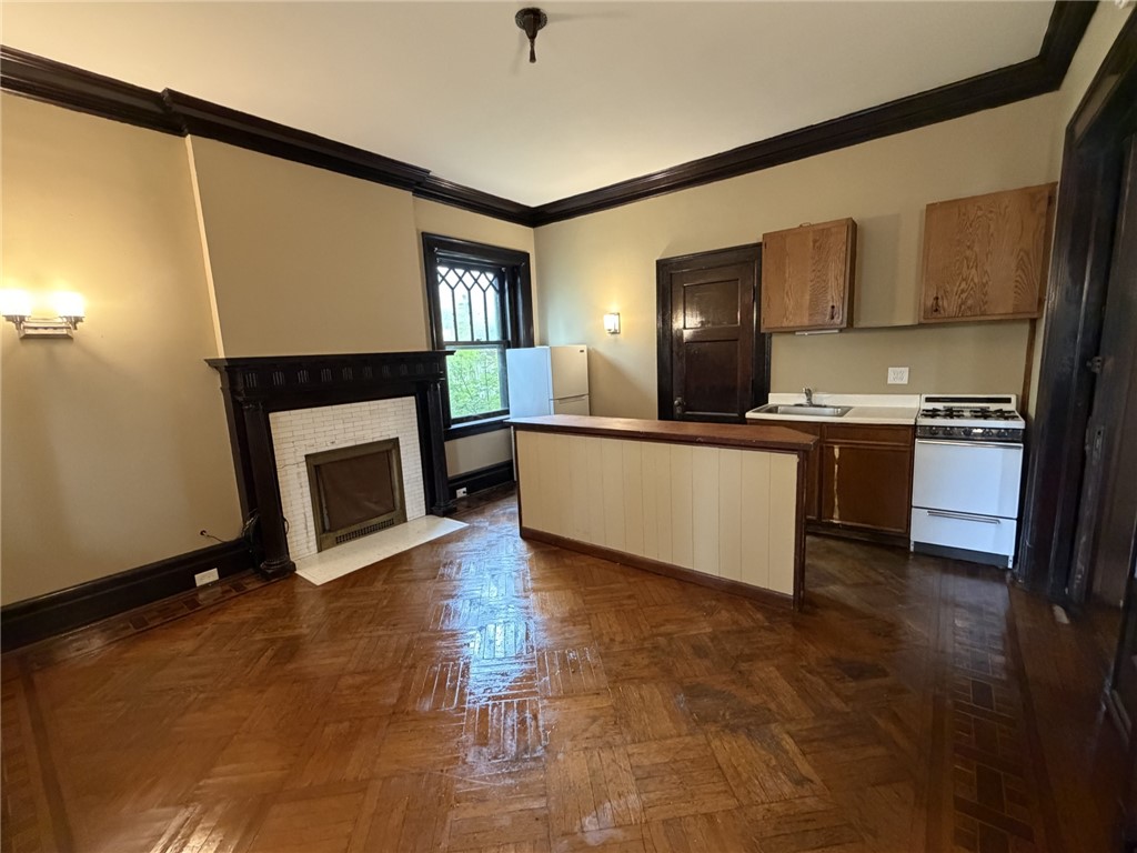 71 N Euclid Ave