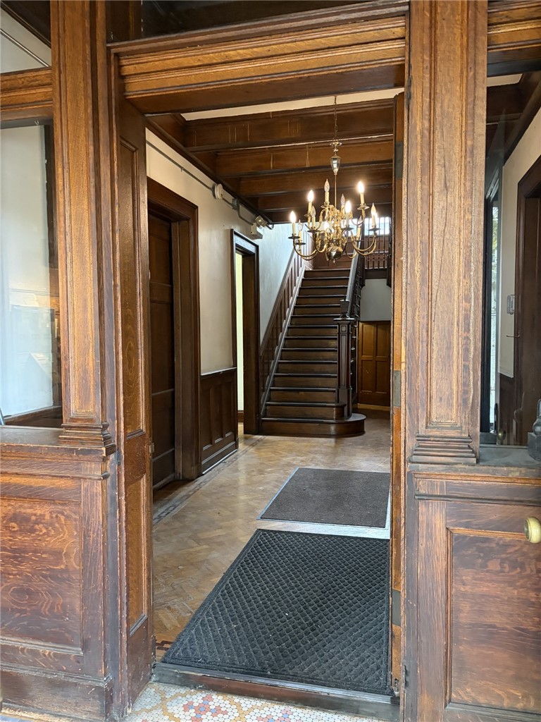 71 N Euclid Ave