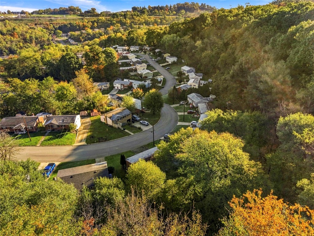 94 York Dr