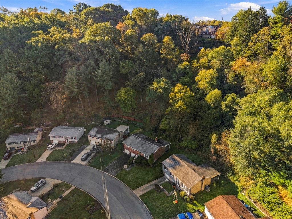 94 York Dr