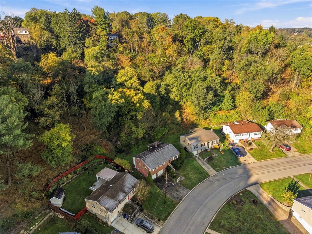 94 York Dr