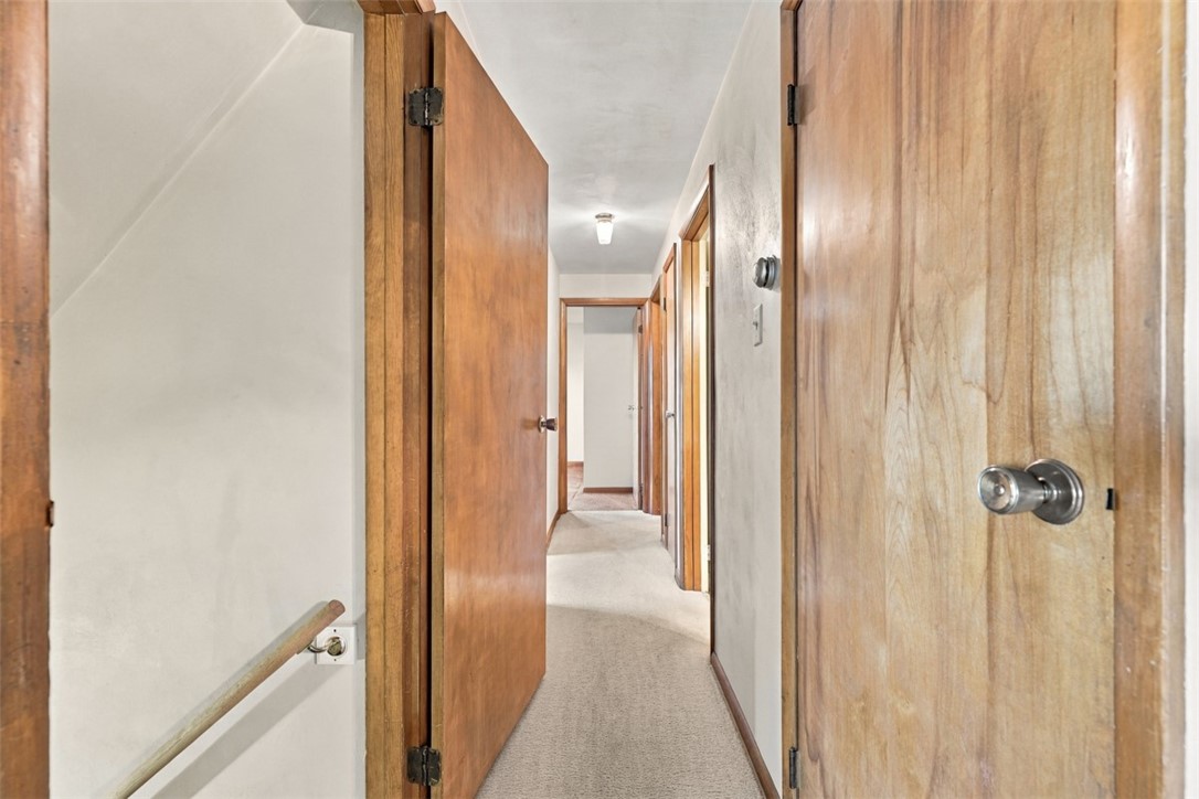 94 York Dr