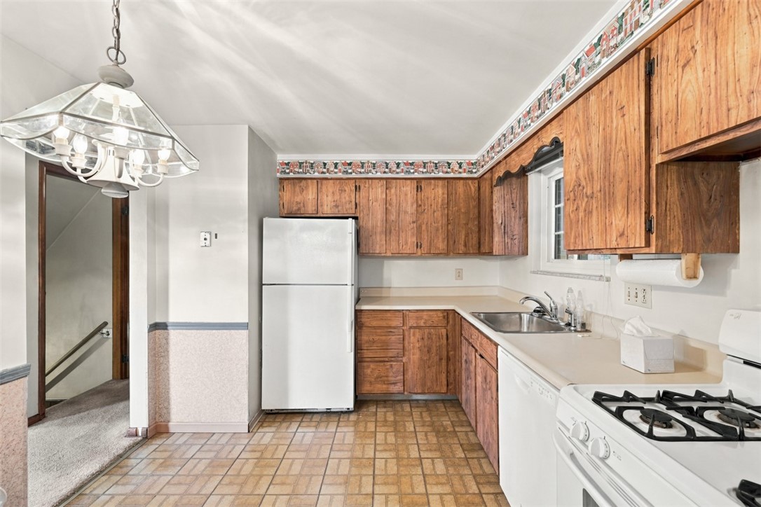 94 York Dr