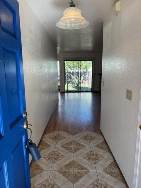 239 Mortimer Lane