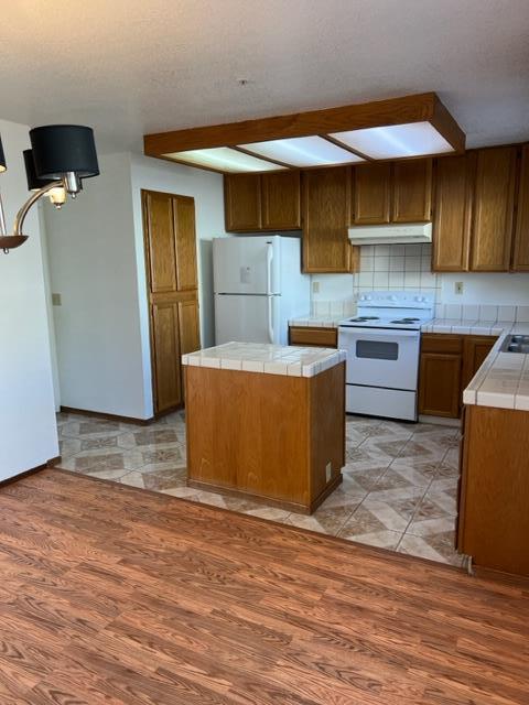 239 Mortimer Lane