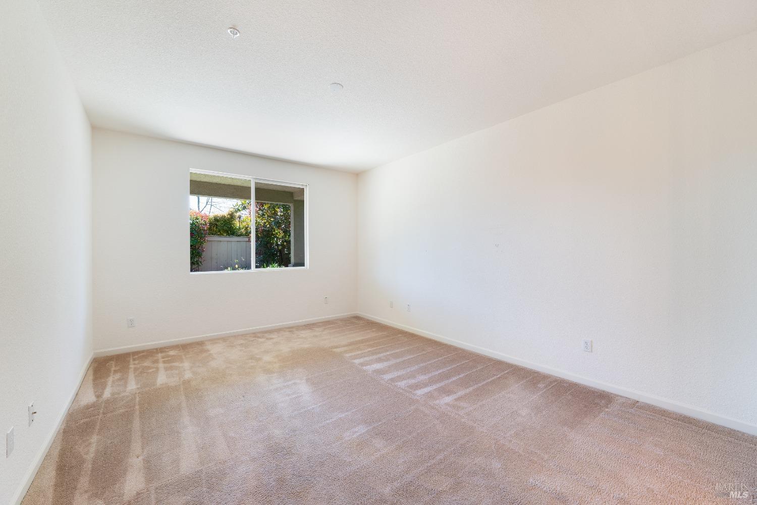 215 Red Mountain Dr