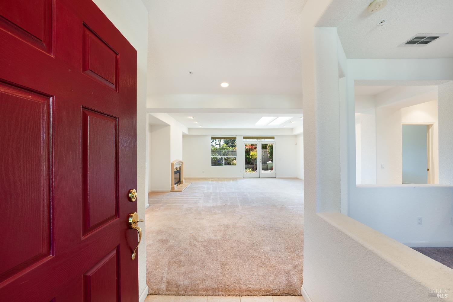 215 Red Mountain Dr