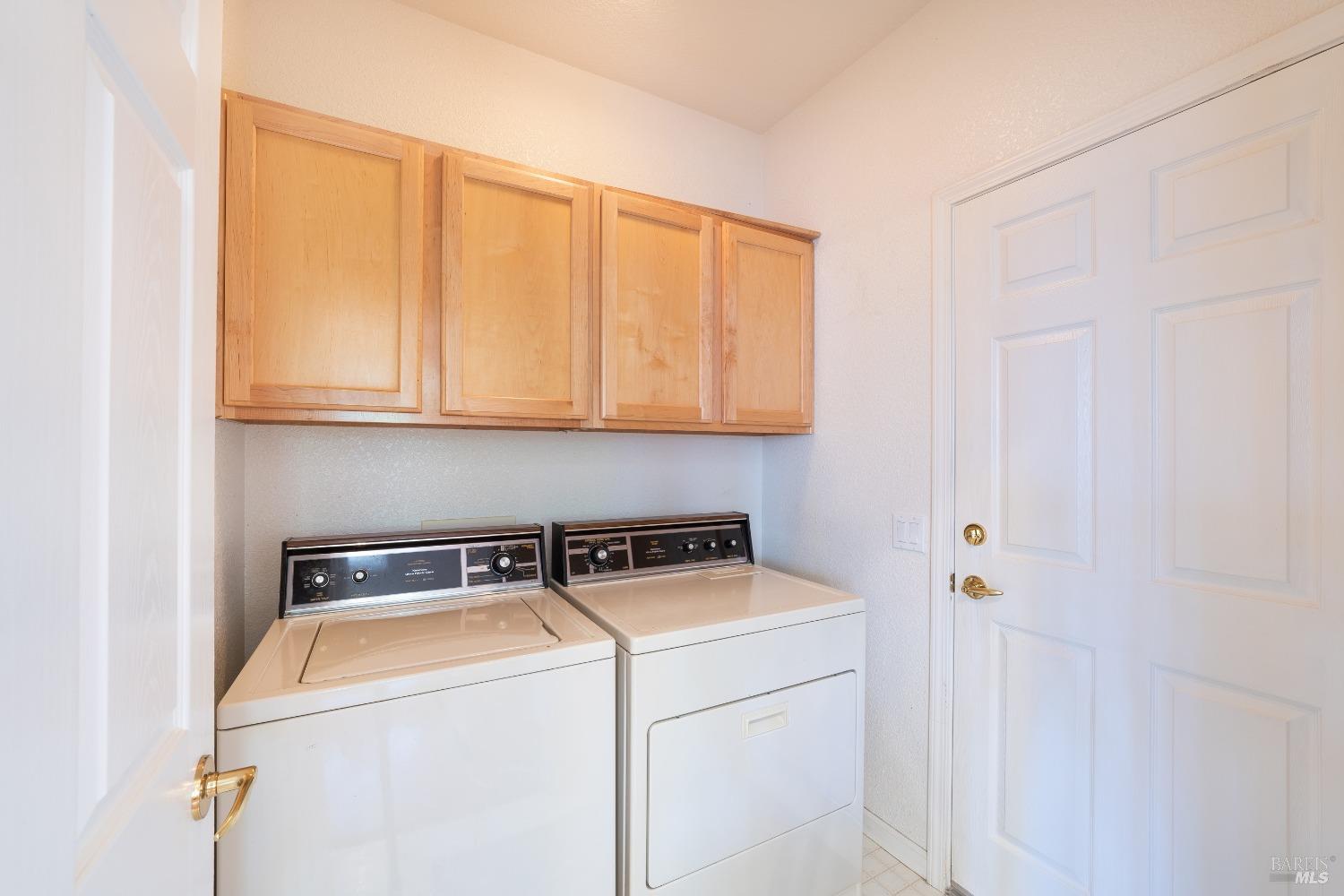 215 Red Mountain Dr
