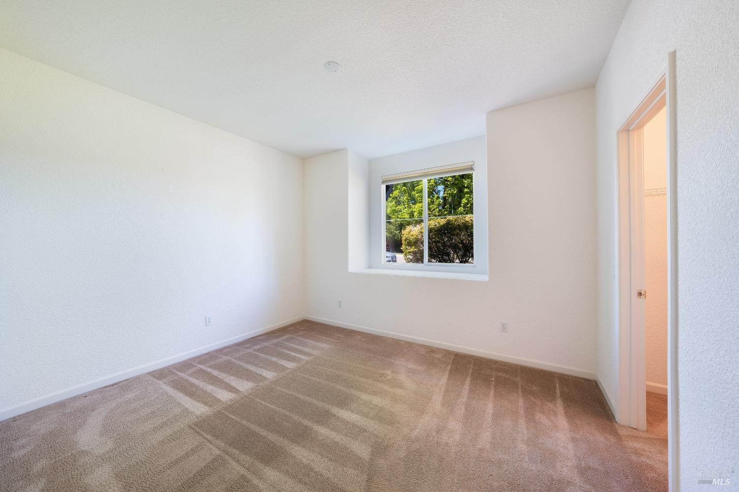 215 Red Mountain Dr