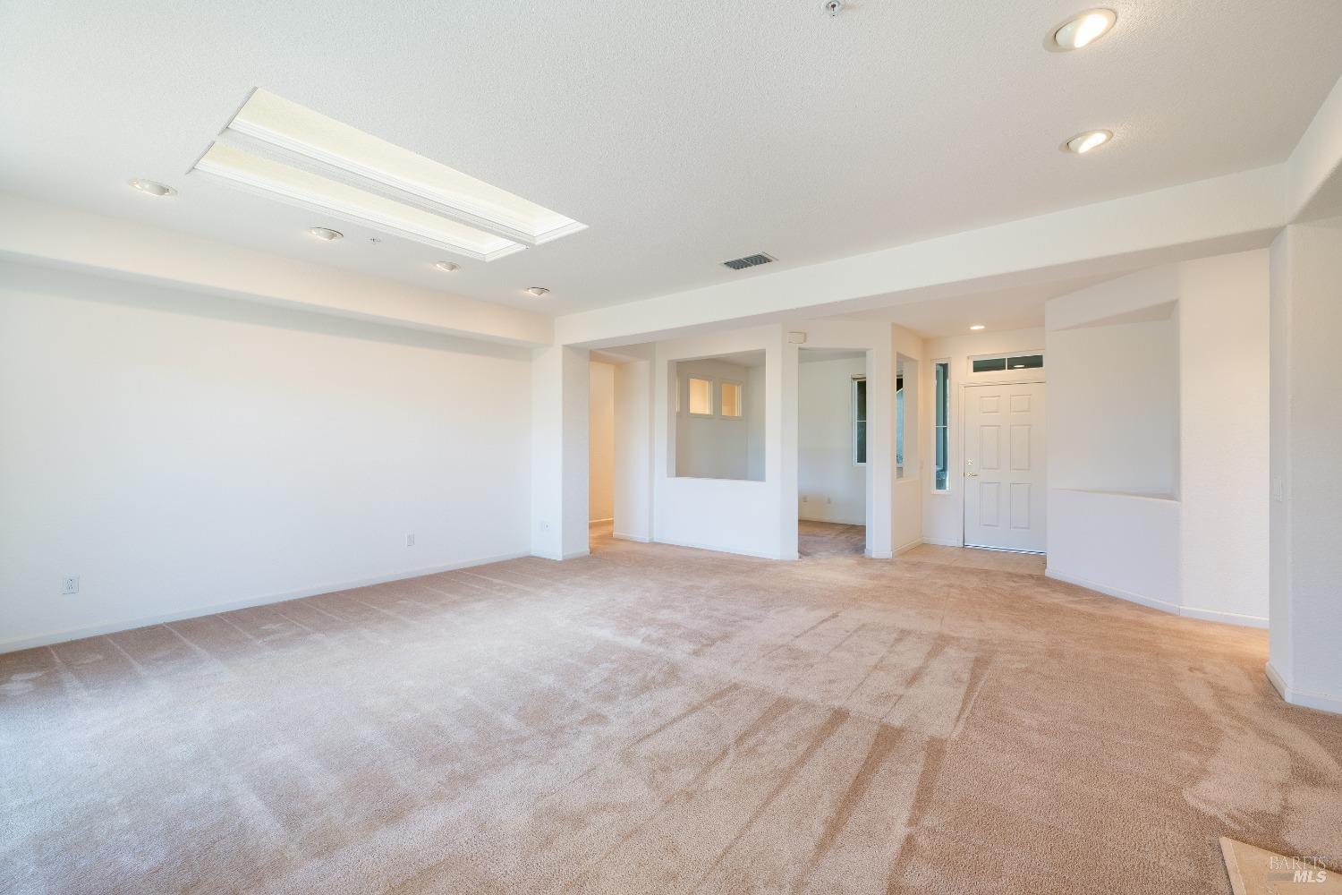 215 Red Mountain Dr