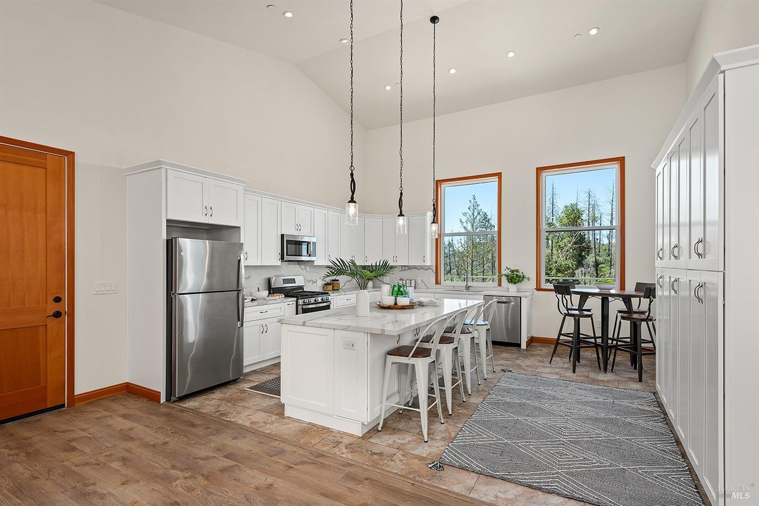 5333 Winding View Trl