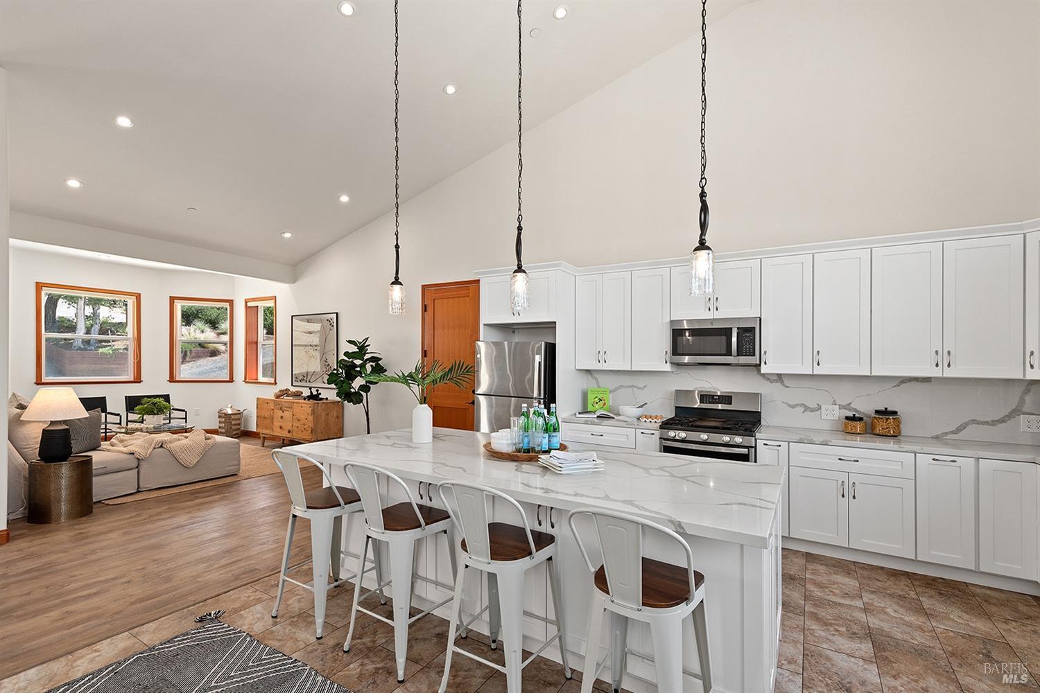 5333 Winding View Trl