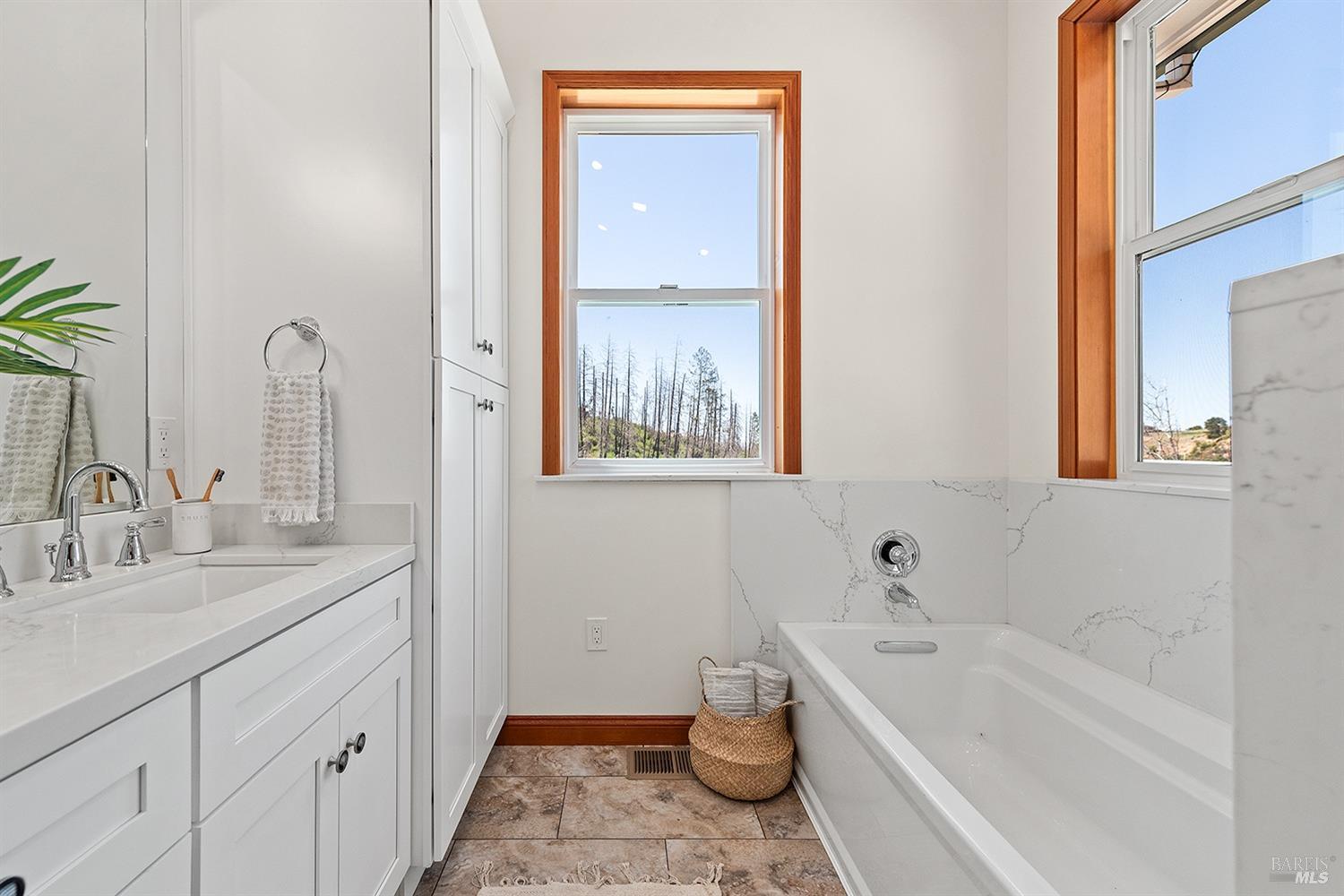 5333 Winding View Trl