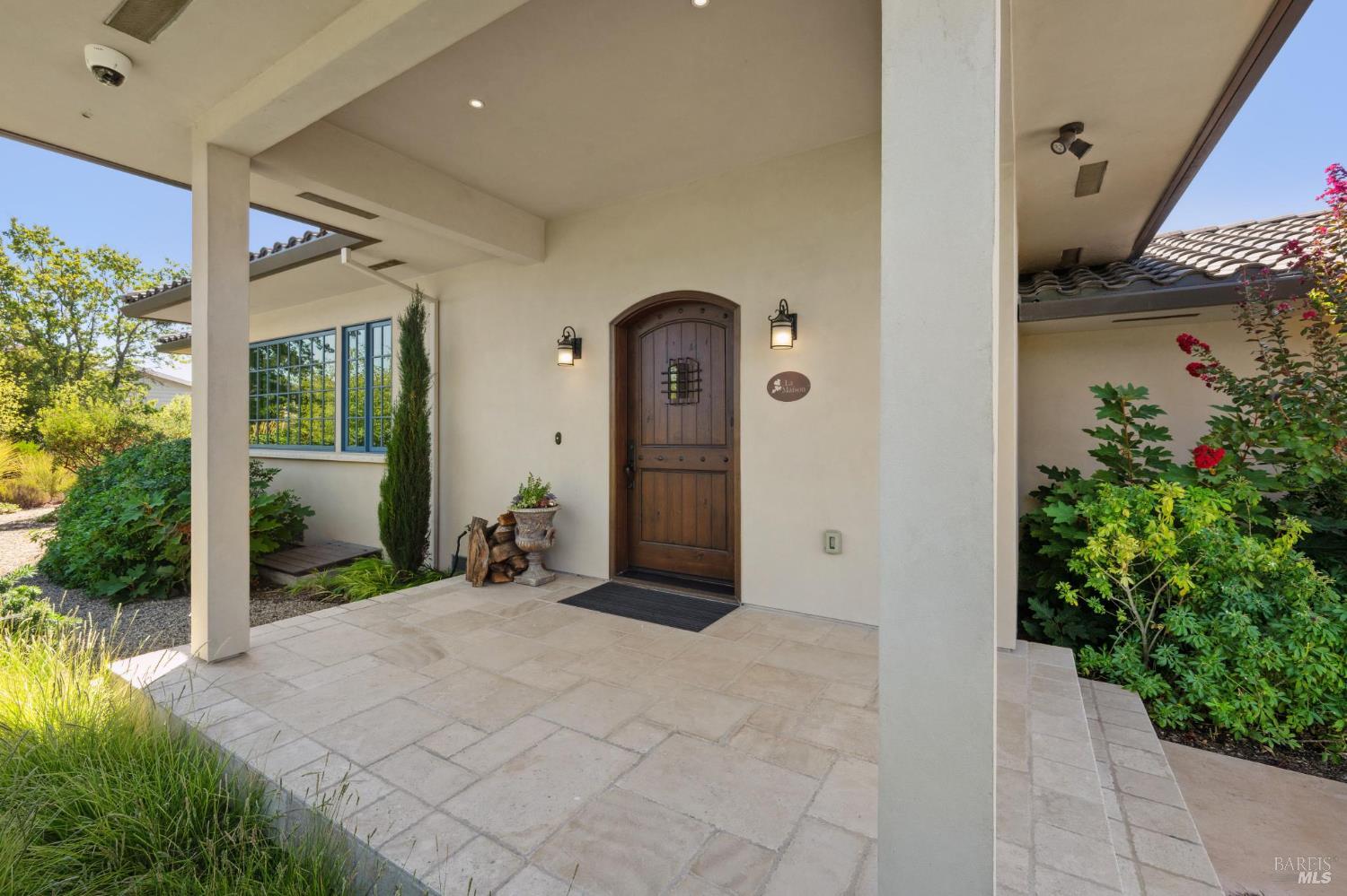 1057 Red Tail Rd