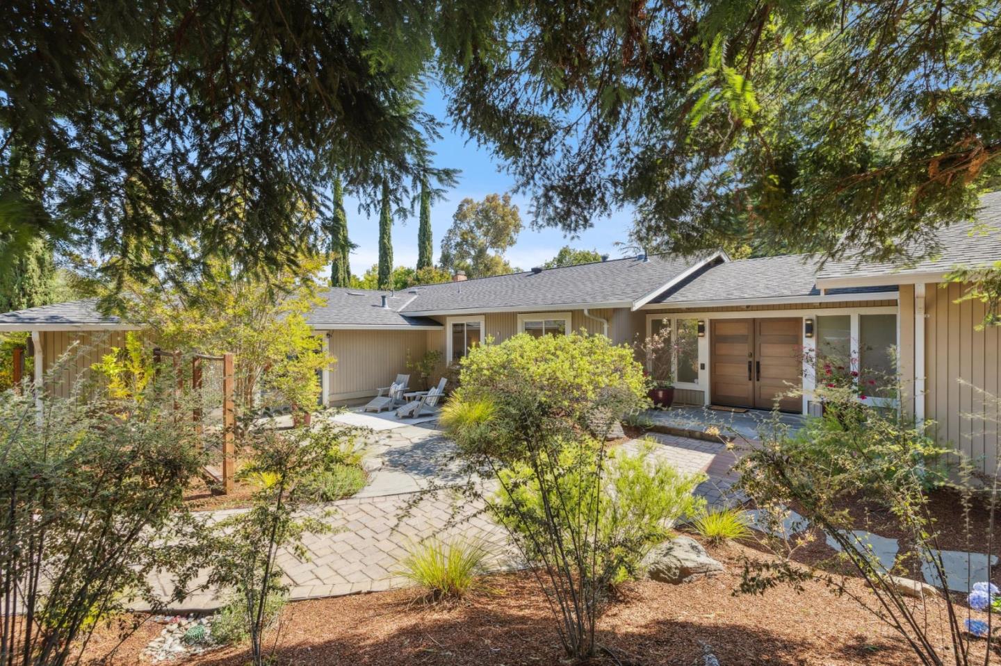 822 Mesa Court