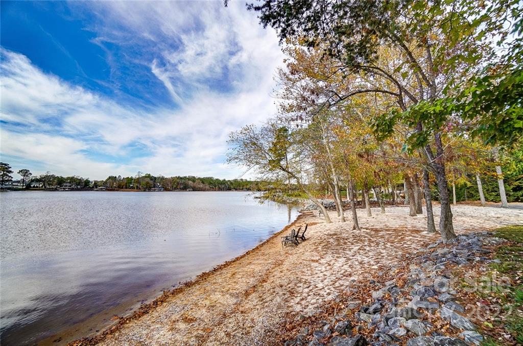 3012 Ashwood Park Drive