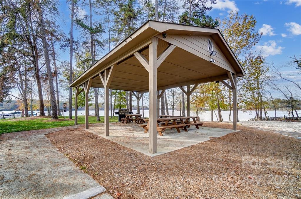 3012 Ashwood Park Drive