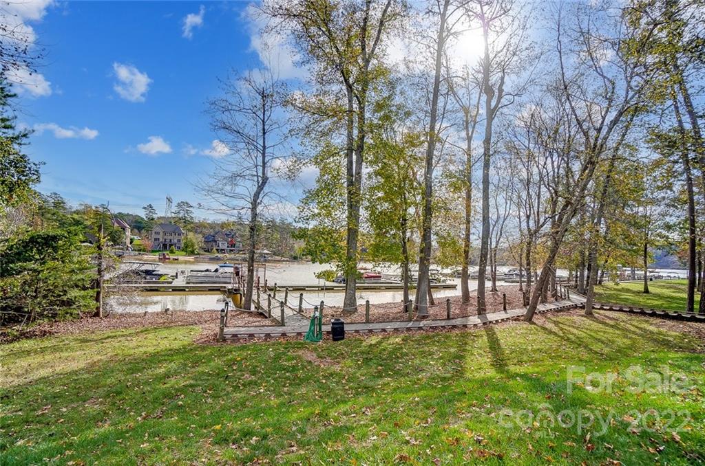 3012 Ashwood Park Drive