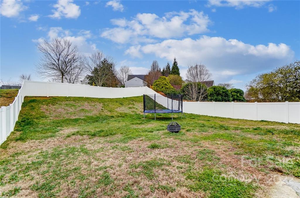 6934 Tanners Creek Drive