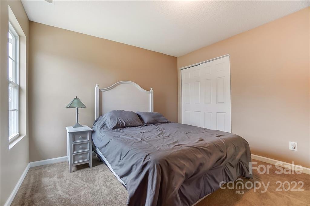 6934 Tanners Creek Drive