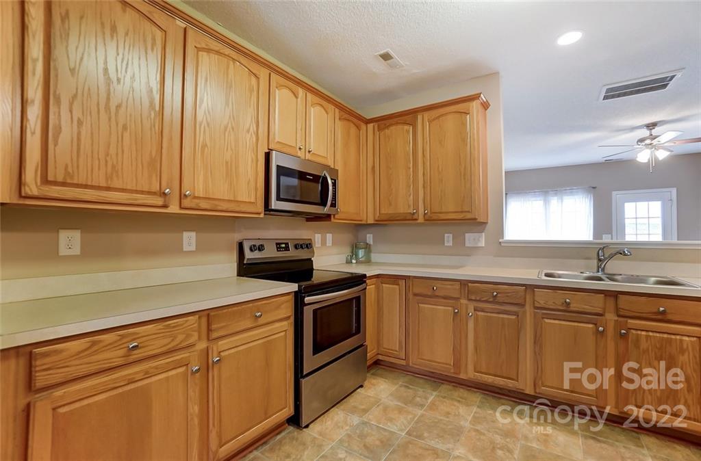 6934 Tanners Creek Drive