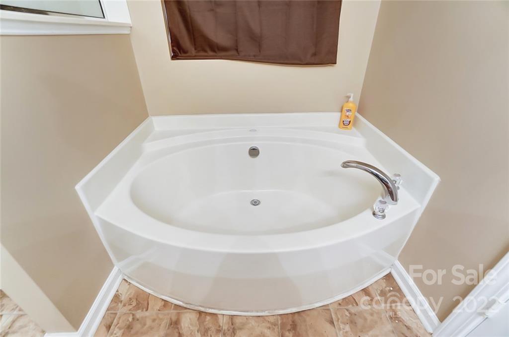 6934 Tanners Creek Drive