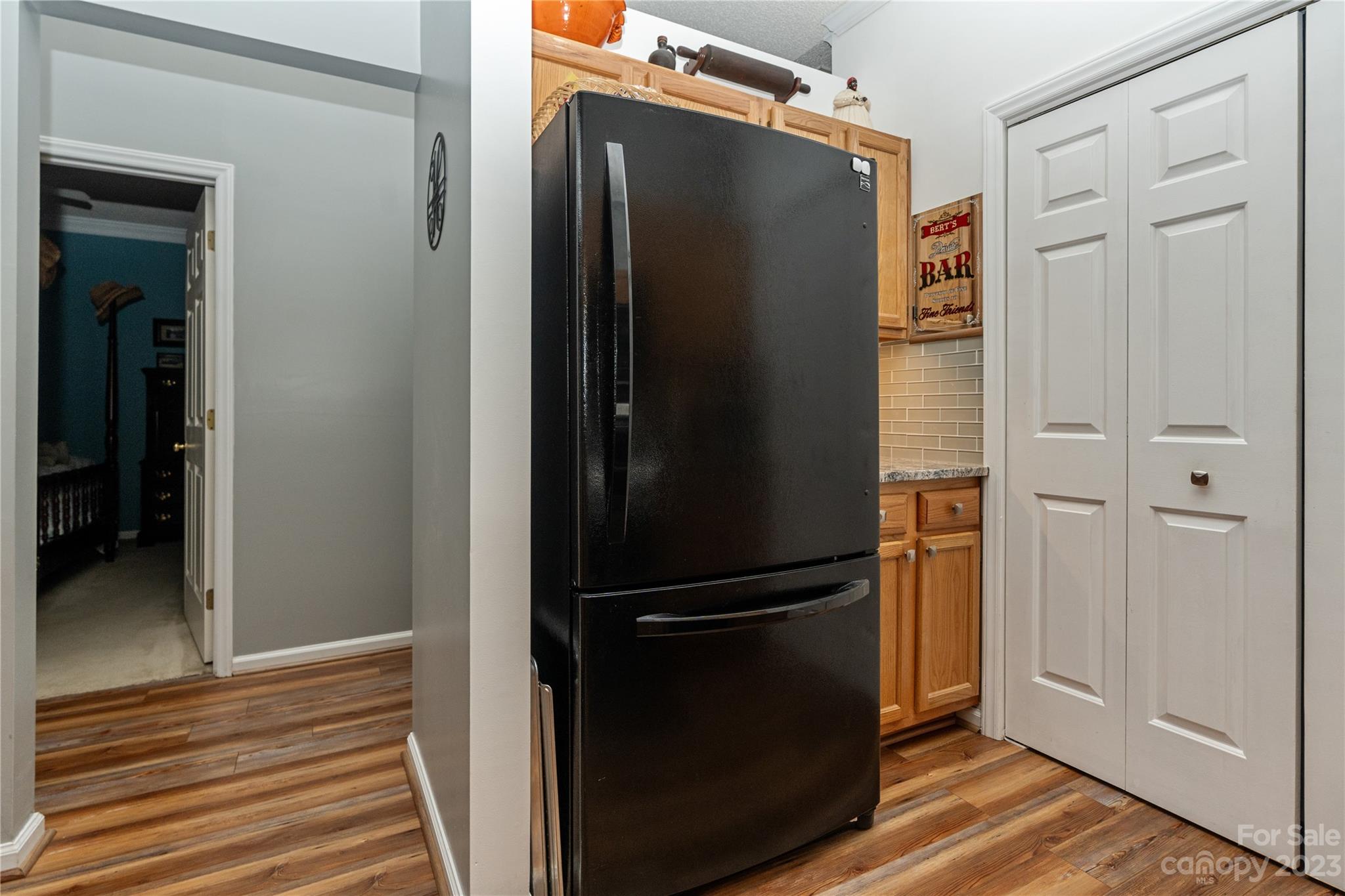 19961 Oak Leaf Circle