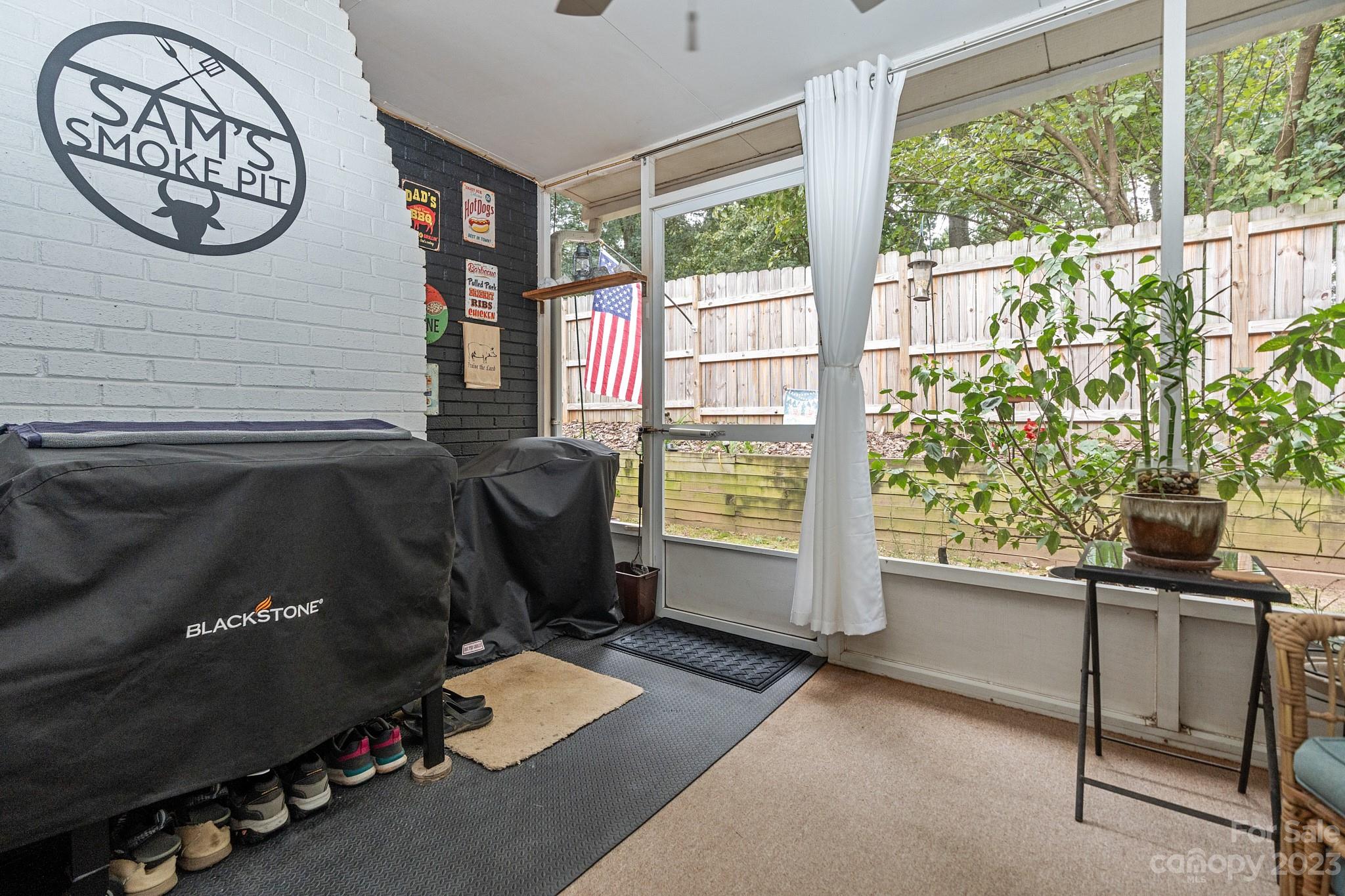 19961 Oak Leaf Circle