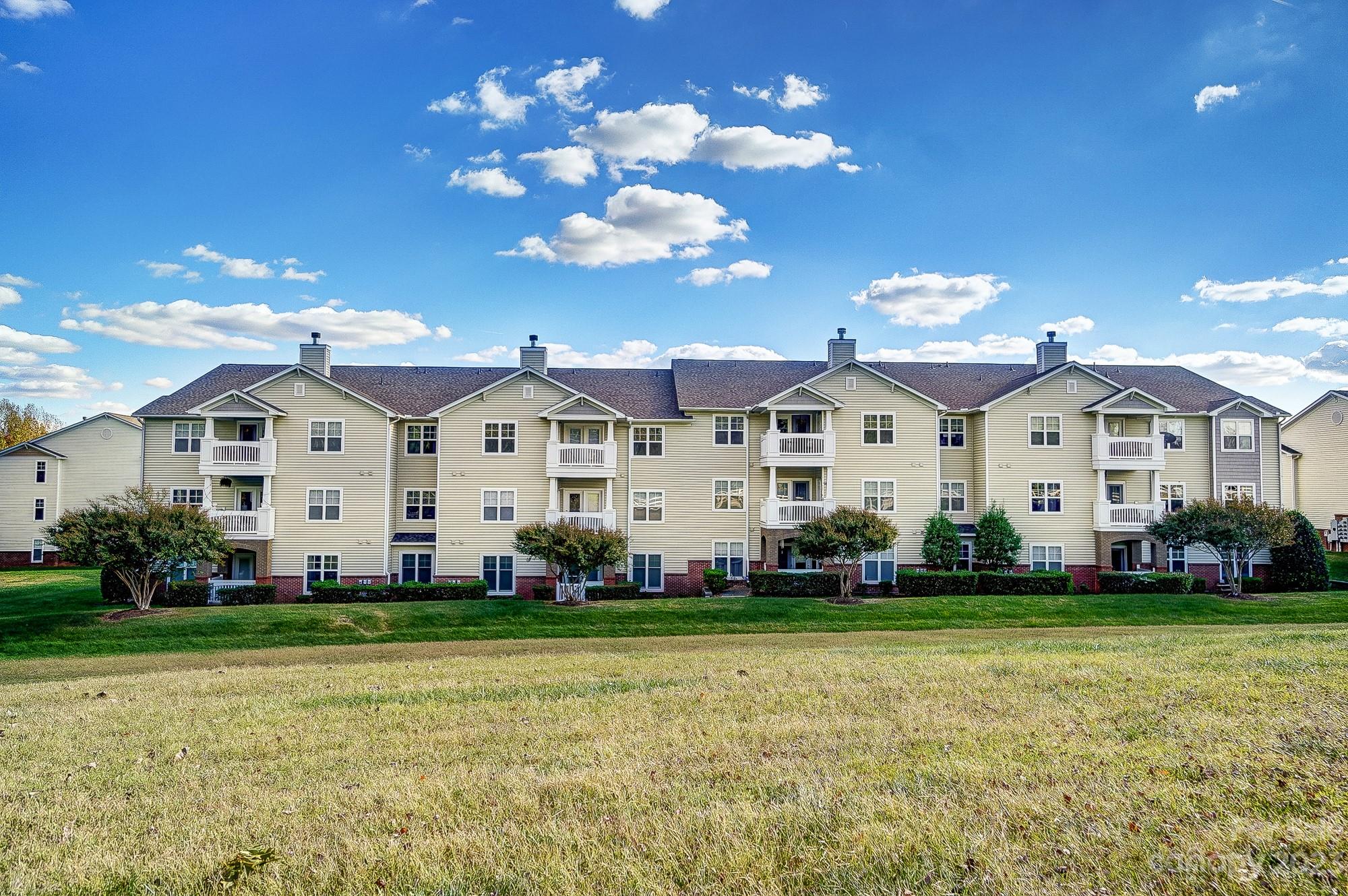 17049 Doe Valley Court