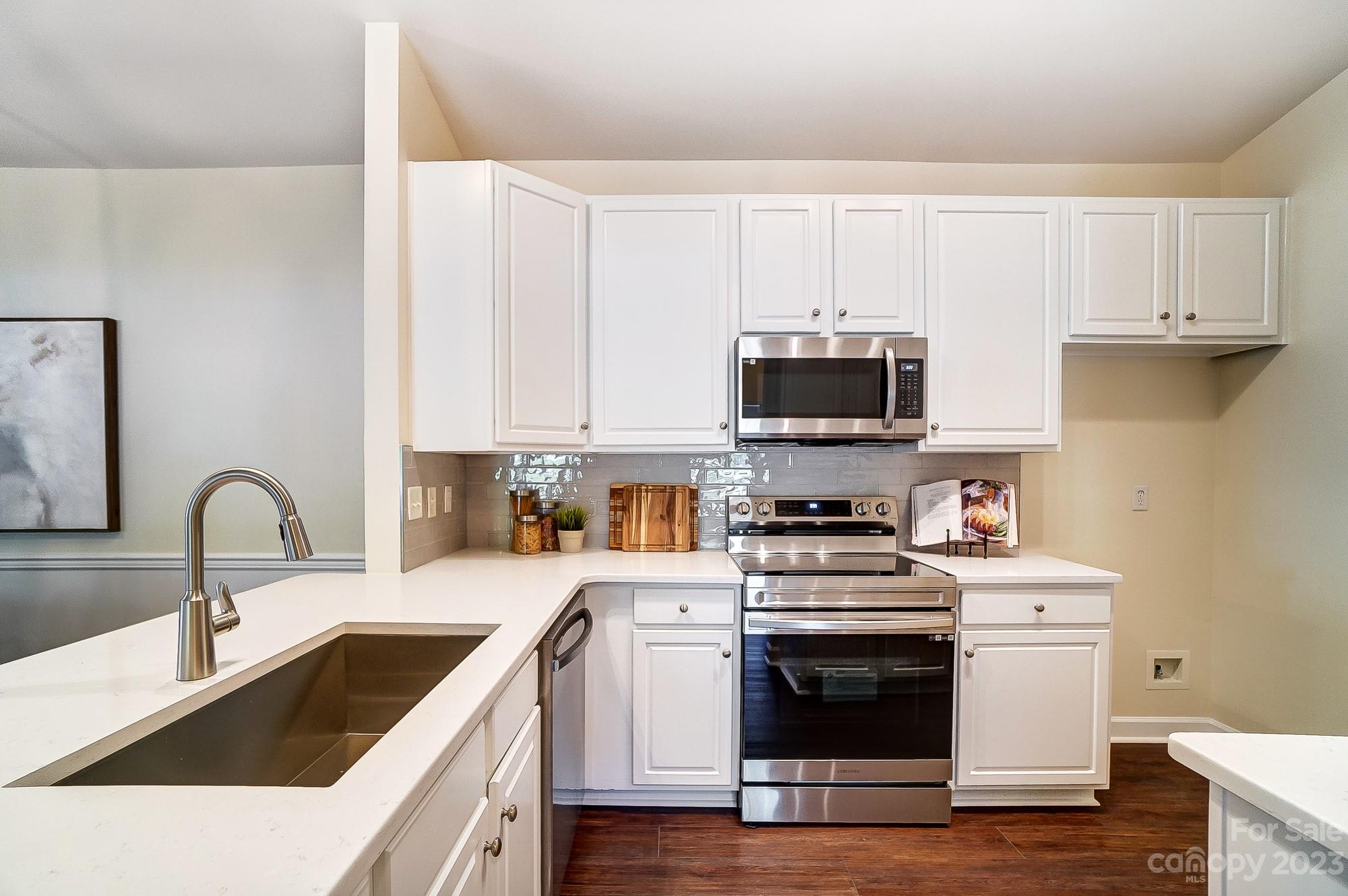 17049 Doe Valley Court