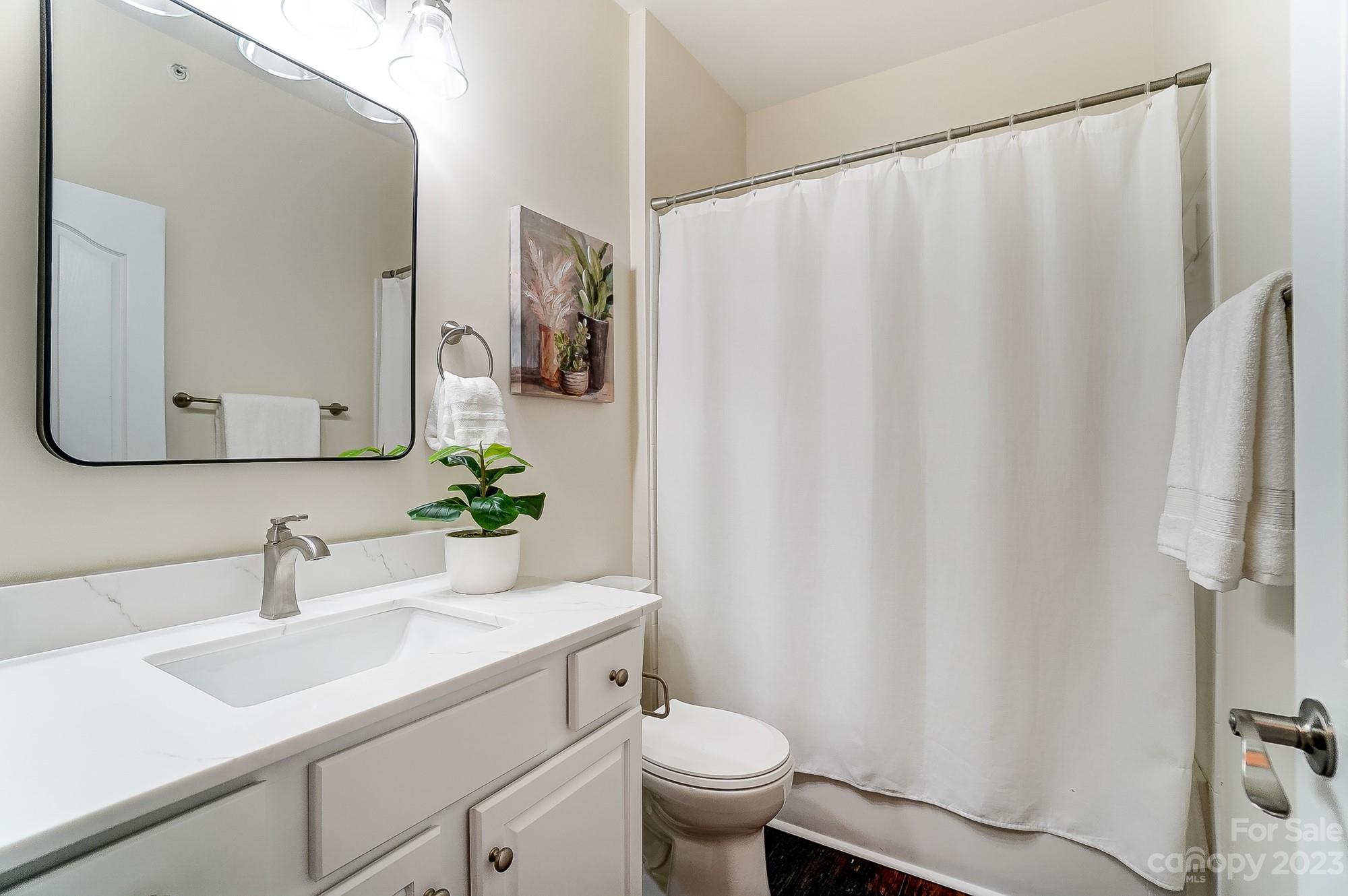 17049 Doe Valley Court