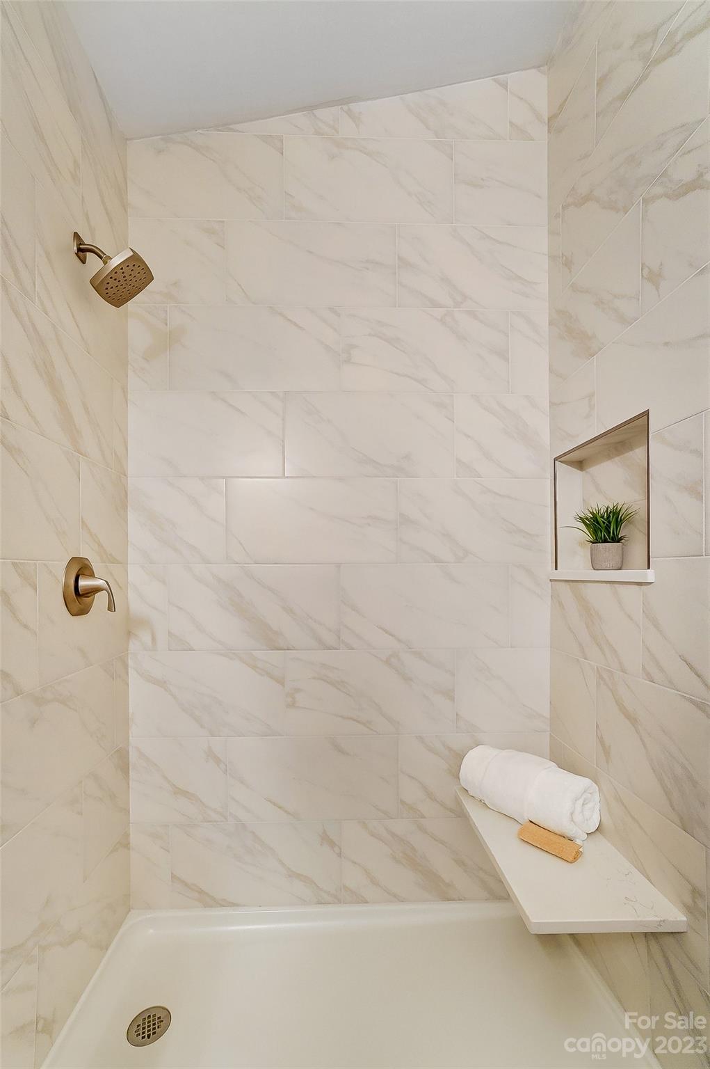 17049 Doe Valley Court